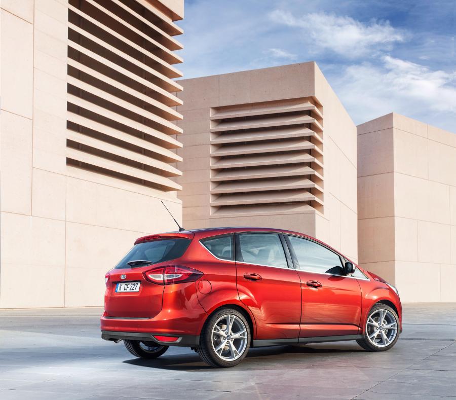  Ford C-Max 2015 года  (фото 27 из 34)